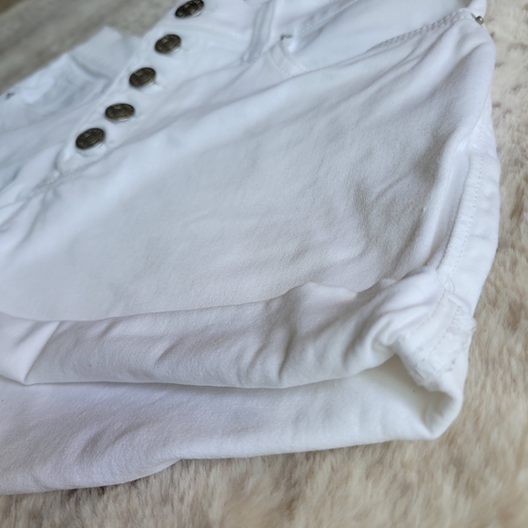Express white shorts - Picture 5 of 6